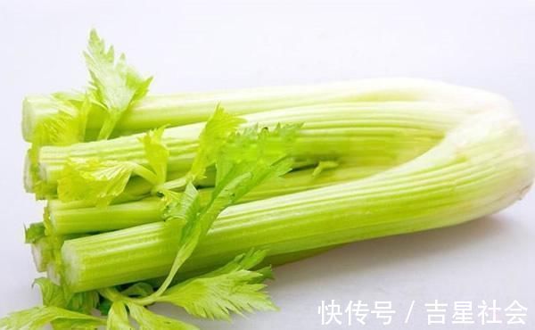 食物|芹菜虽好,但吃了芹菜后,别再食用此种食物,告诉家里人
