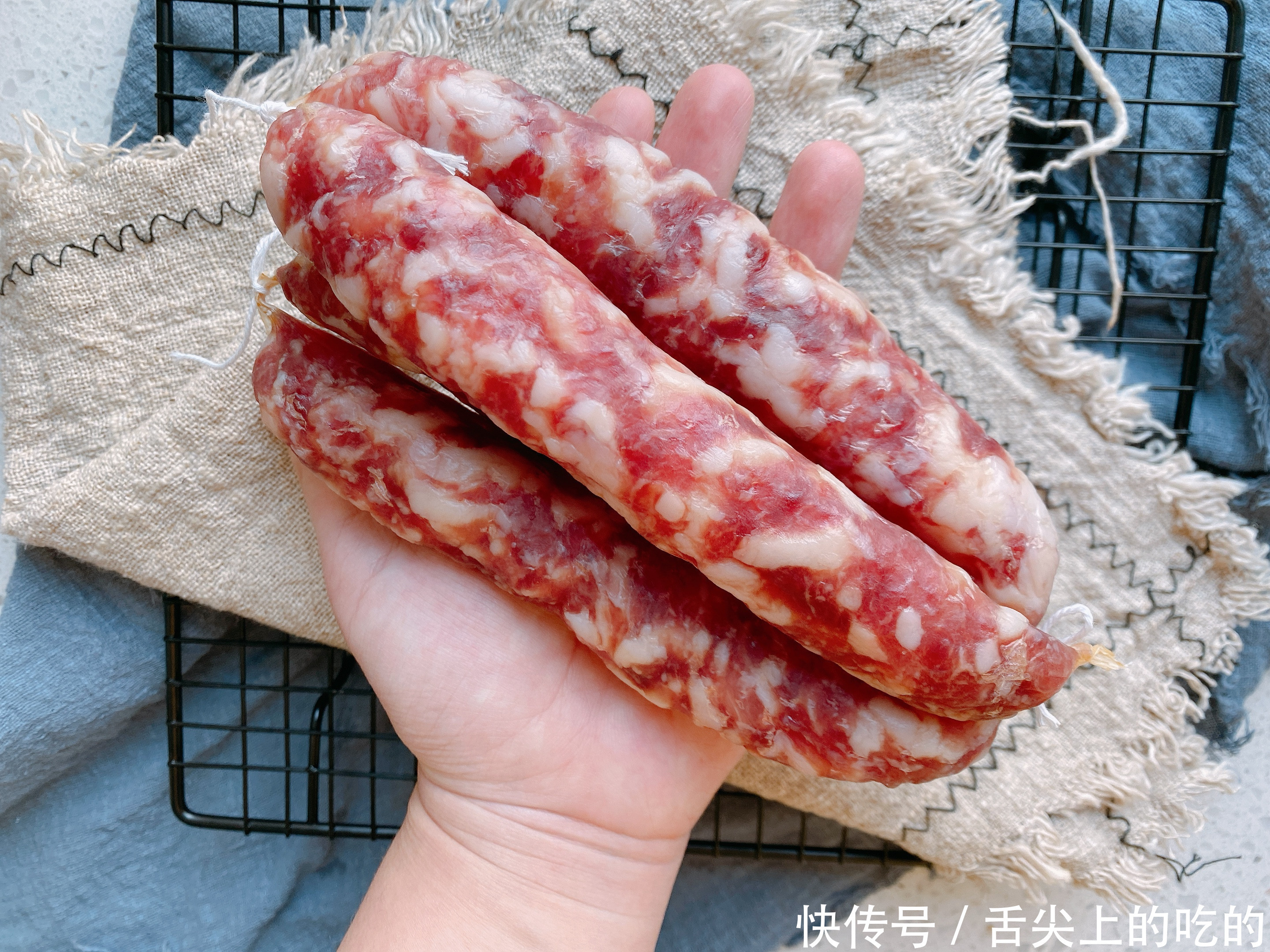 做法|要灌香肠的收藏,几十年的配方,做法配方详细讲解,香肠鲜香入味