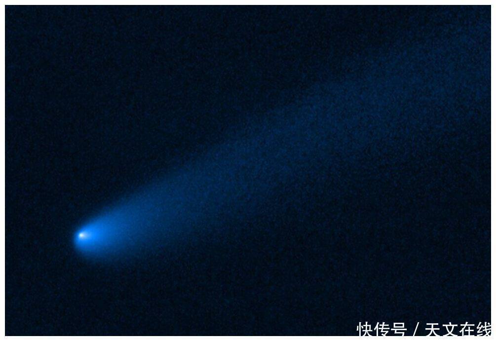 彗星 彗星，贴着木星小行星群小驻下来！看起来很舒适的样子