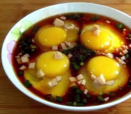 鸡蛋的新做法，饭店一盘卖36，在家做成本不到5元，可以当月子餐