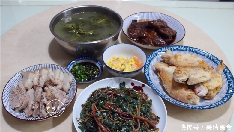 婆婆|小姑子来吃饭,婆婆下厨做了四菜一汤,荤素搭配,比饭店有滋味