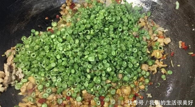 豇豆你们都炒错了,这样做更香更下饭,脆嫩可口好滋味