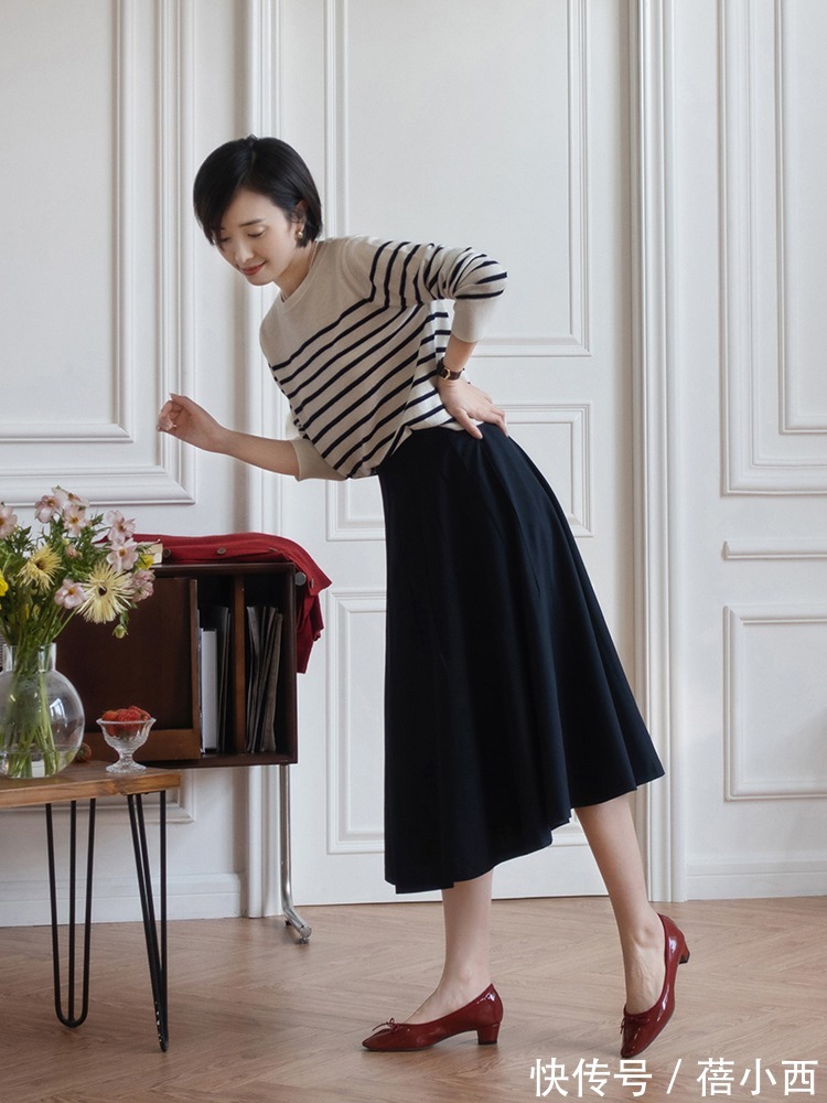 下半身 穿半身裙时别搭配小白鞋了,试试这些精致高跟鞋,高级优雅又百搭