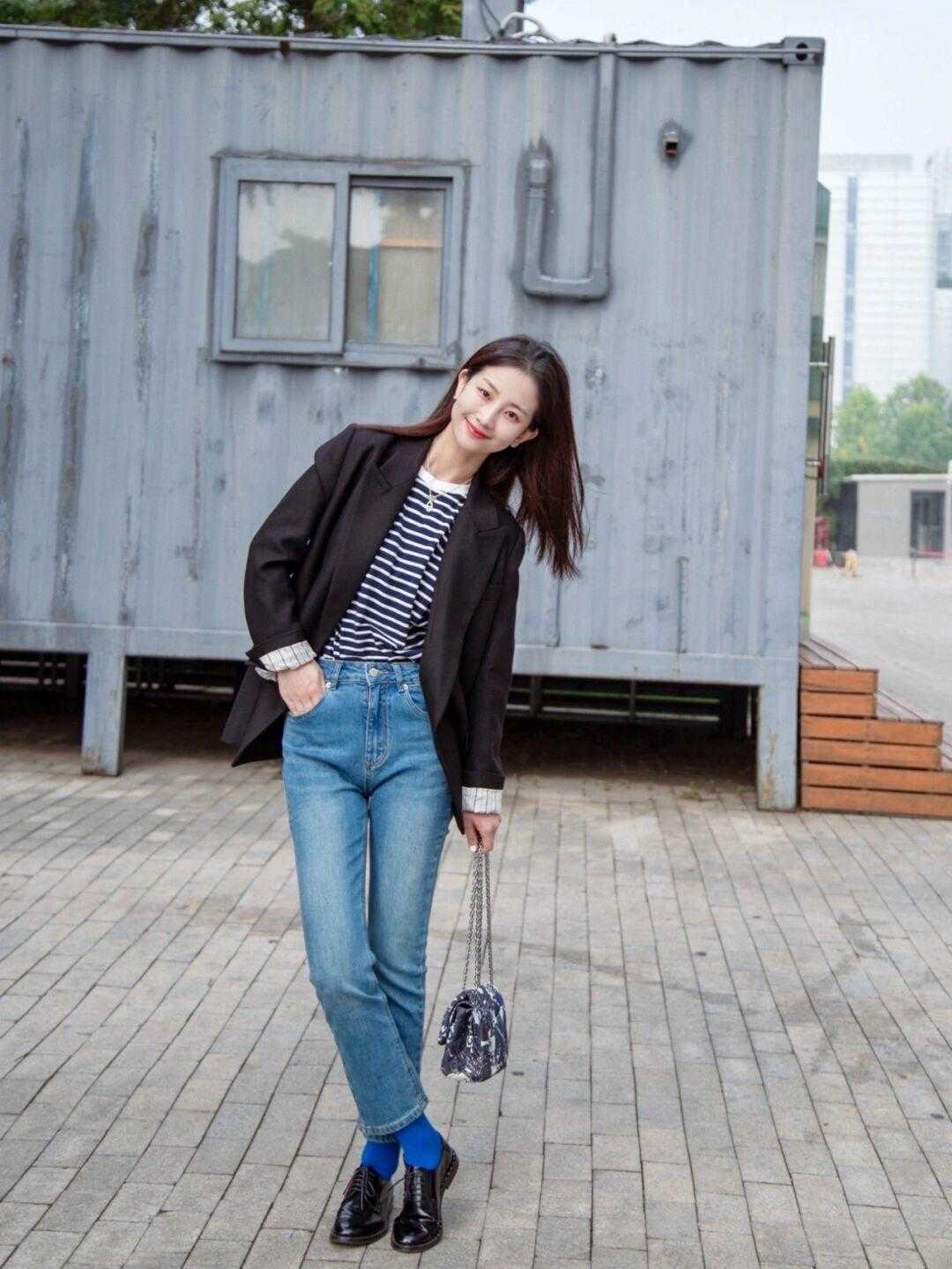 紧身裤|秋天聚会,逛街这样穿,绝对美翻了,气质又高级