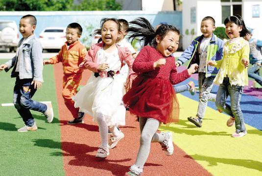 幼儿园老师|穷人家孩子藏不住,有经验的幼儿园老师一眼就能看出,是因这3点