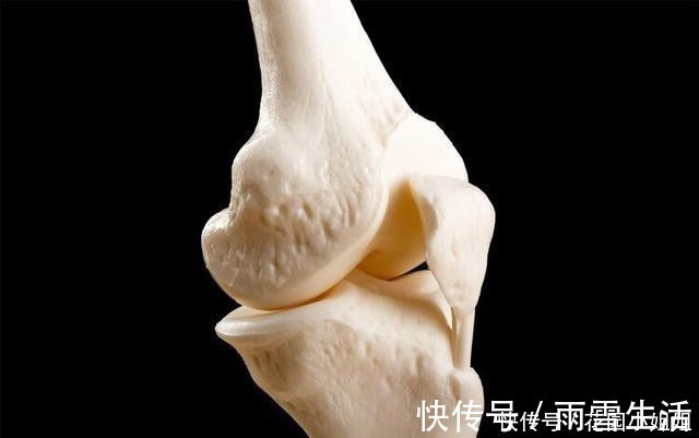 骨关节炎|氨糖是软骨“润滑剂”,长期服用可以修复关节?这样吃才正确