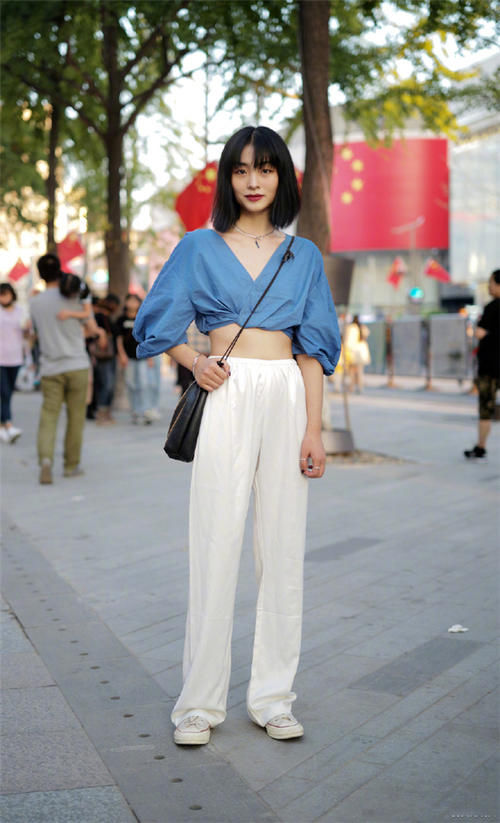 版型|奶奶裤又“卷土重来”了！今年流行这样穿，既洋气不挑身材还时髦