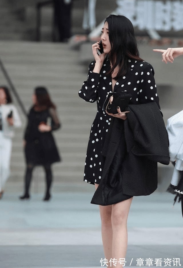 高跟鞋 穿着黑衣黑裤的美女们,波点连衣裙和高跟鞋到底哪个更出彩