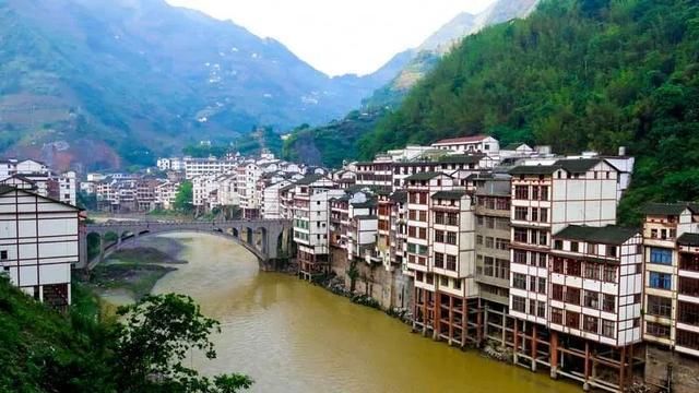 大山包|云南私藏的宝藏小城，山水不输贵州，风景美如画