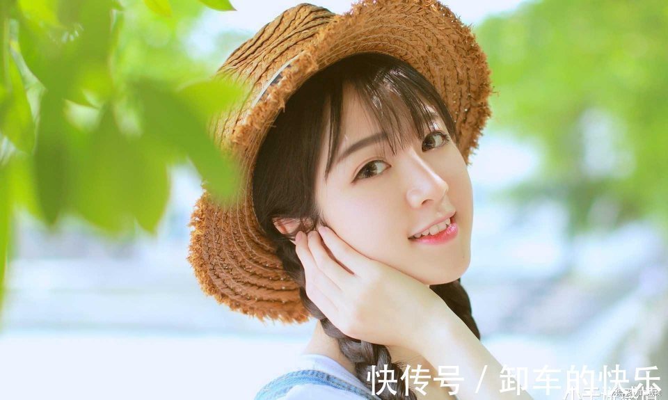 |搞笑GIF段子:找到板凳师傅,估计能把这做成一个开天锤