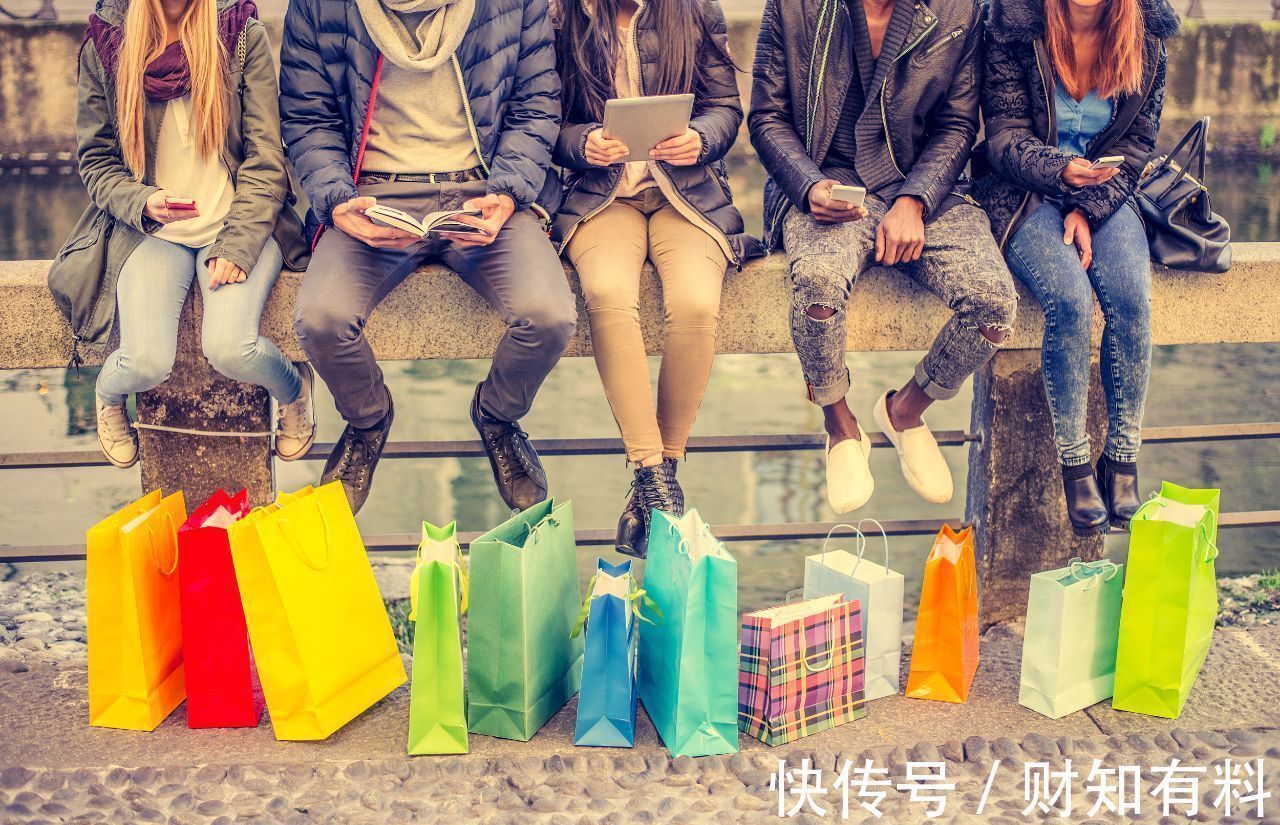 黑天鹅|花呗背后“套路”被发现?年轻人陆续关闭花呗,原因已被找到