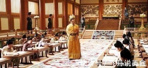 上联$乾隆给出一上联,一考生听完直接放弃走人,乾隆大喜立刻点为状元