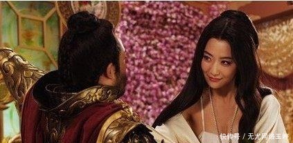 送回|一代才女皇后被小人谗言致死,最后竟“裸尸裹以芦苇”送回娘家