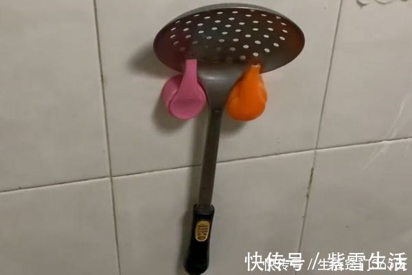 厨房|洗发水空瓶一定不要扔，简单一改造，放在厨房卫生间都有大作用