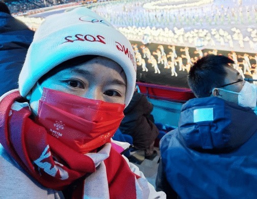 谷爱凌|热议北京冬奥会开幕式！谷爱凌晒美照，多名中国男足球员表态