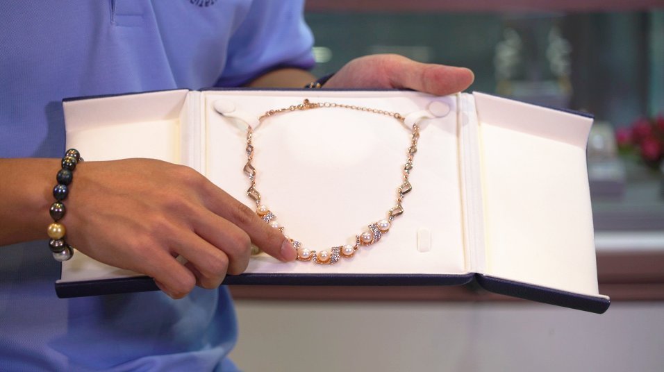 南海区 为爱美人士提供浪漫首饰!“90后”一手打造南海首家珍珠文化馆→