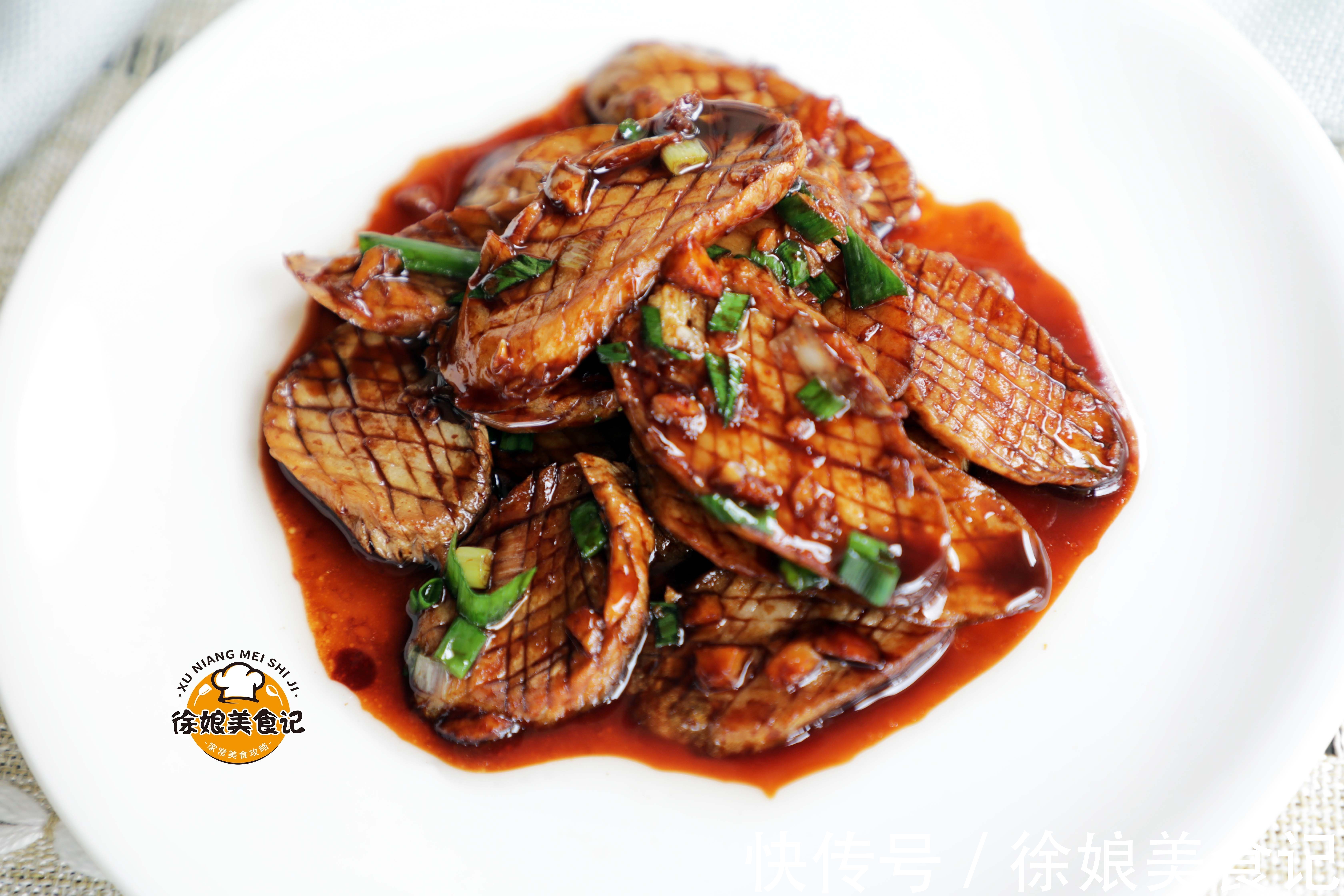 好吃|杏鲍菇，千万不要直接炒，这样做实在太好吃了，开胃解馋上桌光盘