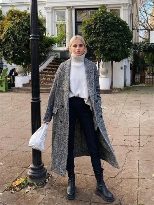 今冬最流行的“瘦瘦裤”，不管搭配羽绒服还是大衣，都保暖又瘦腿