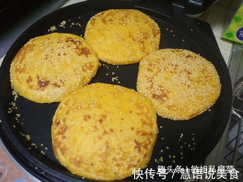 3个红薯,2个鸡蛋,不放水,不用油,教你做红薯饼,出锅不够吃
