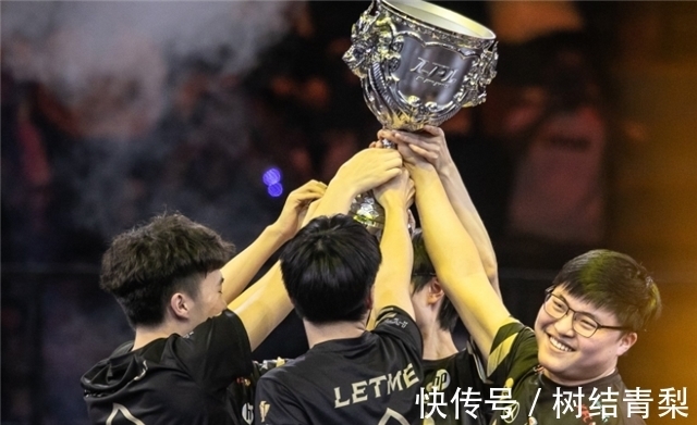 范丞丞|uzi跟这位男明星感情这么好,两人一起成立公司,为复出做准备?