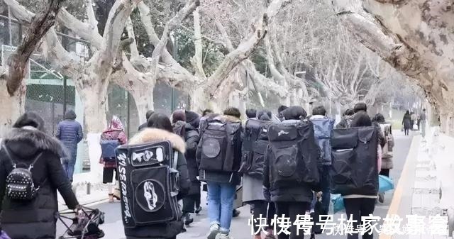 艺考生#美术生学渣画“明星”走红,画风清奇不忍直视,网友调侃毫无关系
