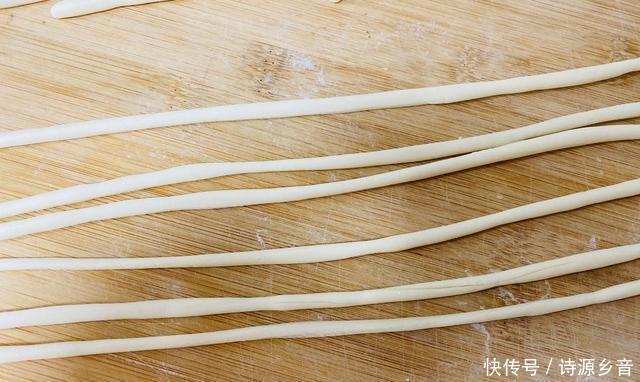 简单|小点心可以在家里做,简单易用,金黄甜,一口嘎梆脆