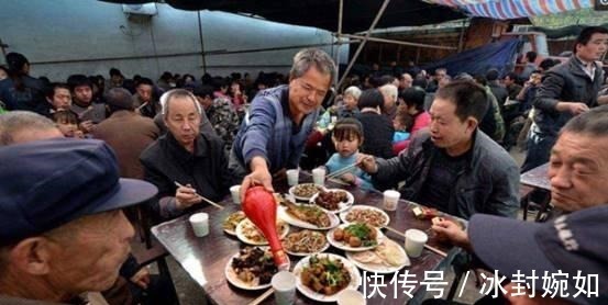 |沙雕动画,搞笑:到学校我上打校长,下打同学,结果悲剧了