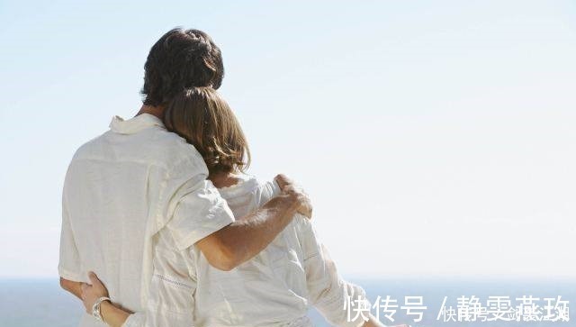 夫妻之间|每天睡觉前，夫妻之间做这3件事，恩爱和谐白头到老