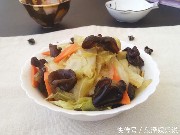  危害|这菜切记不能隔夜吃，吃一次比抽烟的危害还大，快告诉给家人