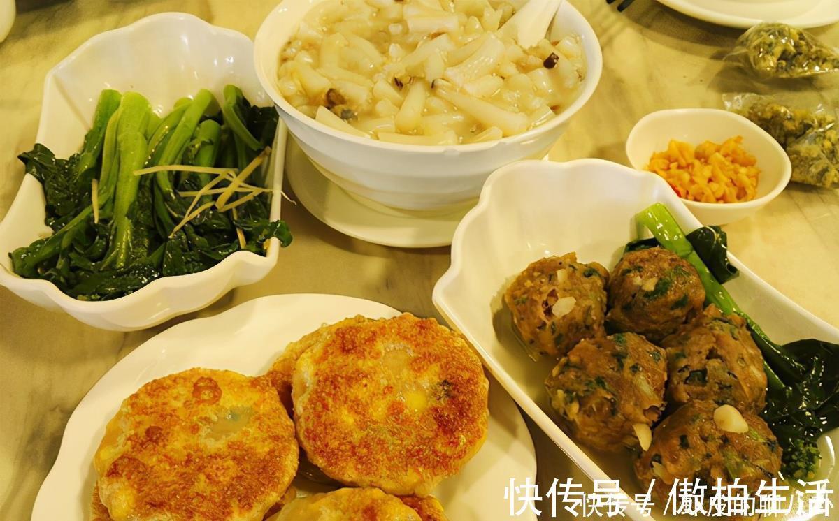 一日三餐|5岁男童脾胃功能“衰退”，医生：3种习惯，是娃积食的“元凶”