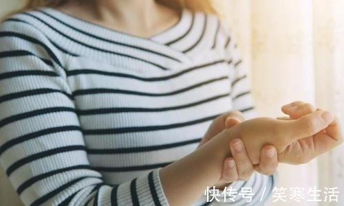 血脂|晚上睡觉时若有3个表现,或是在警告你:血脂已高过“警戒线”