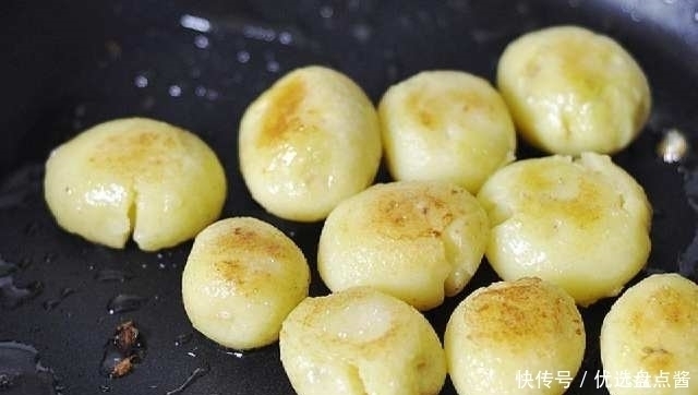 土豆|一块钱一斤的土豆, 用这个方法做, 全家人当零食吃!上桌就被抢光