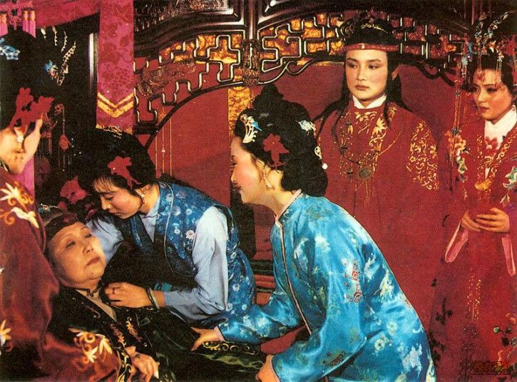 探秘《红楼梦》：贾母发了三次脾气，都是为了自己的颜面吗？