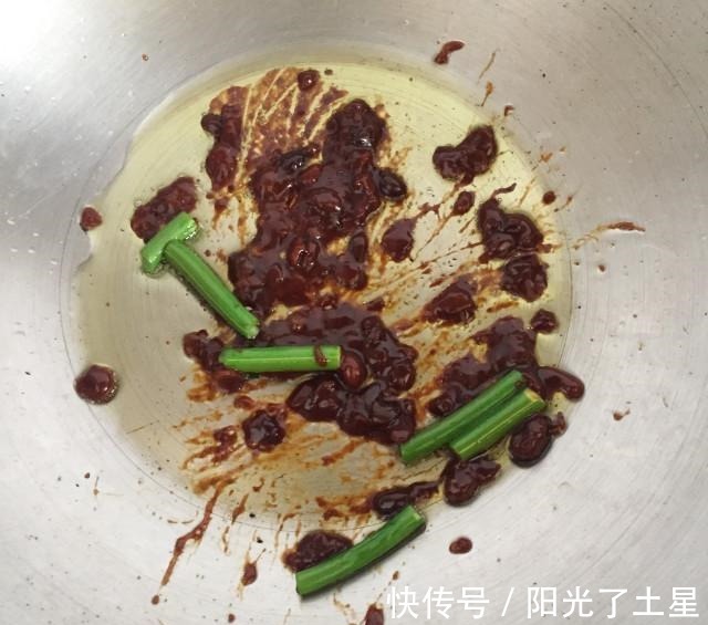 小轩|茄子焖豆角,夏日家常菜,百吃不厌!