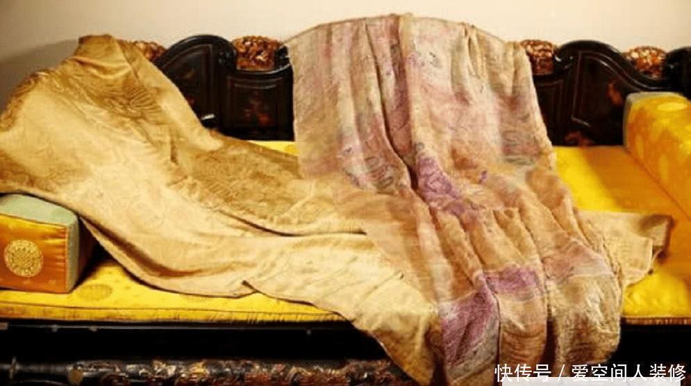  乾隆|世界上最贵的三件寿衣，金缕玉衣都只能排第二，最贵的价值34亿！