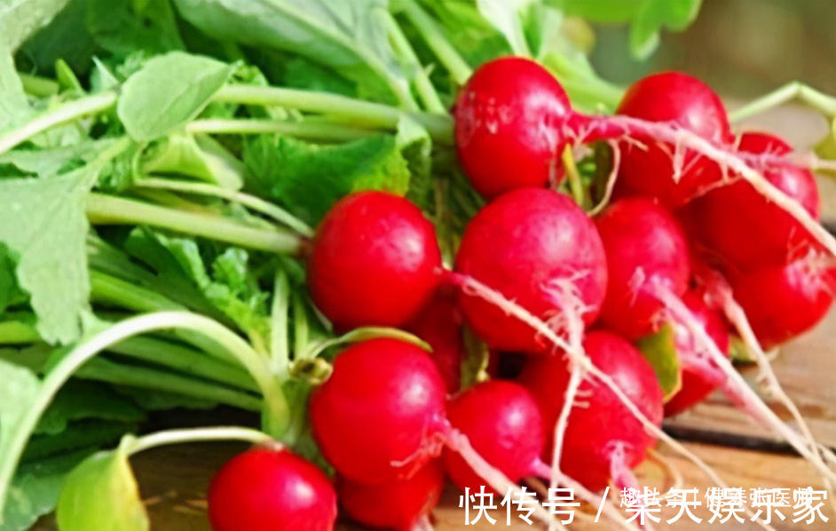 萝卜缨子|人到中年想长寿，可以多吃三种食物，排毒养颜，提高免疫力！