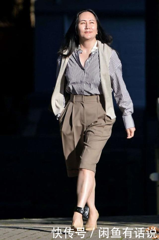 及膝裤|40+女人穿短裤不得体?我却被孟晚舟的“及膝裤”种草,舒服大气