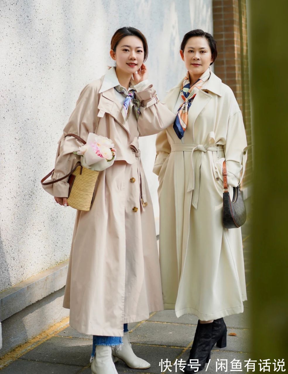 姐妹 现在50、60岁的阿姨真厉害,身材纤细穿搭时髦,硬把女儿熬成姐妹