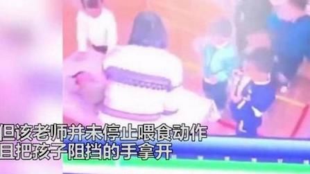 一瓶幼儿园辣椒酱引发的“狗血案”，是谁在兜售幼师之“恶”？