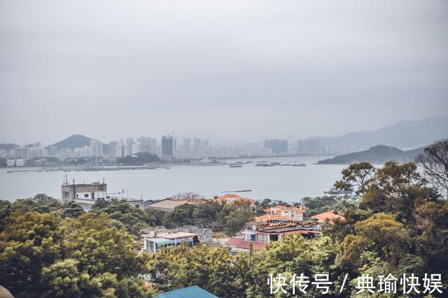 纪念馆|鼓浪屿商业化气息浓重，文艺清新范已沦为装饰，还值得去吗