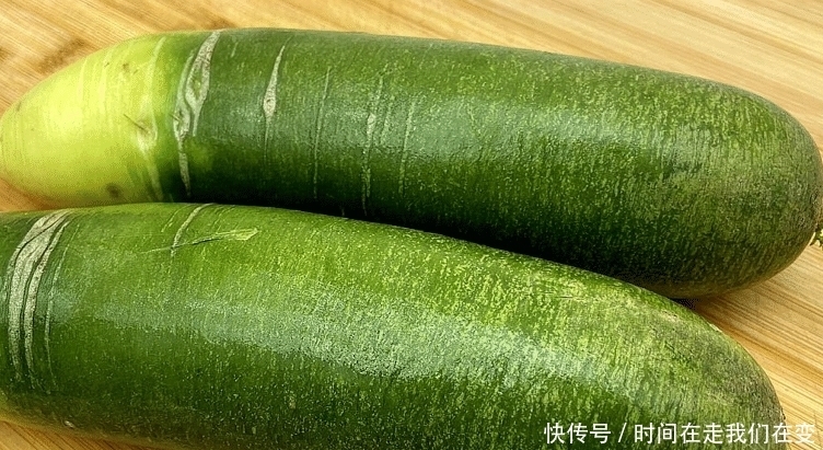 立春后,我家早餐常吃它,锅中一烙,皮薄馅多,简单又下饭