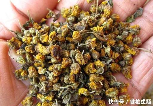 菊花同此物一起泡，睡前一杯，咽喉不痛，睡眠好了，夜里沾枕即眠