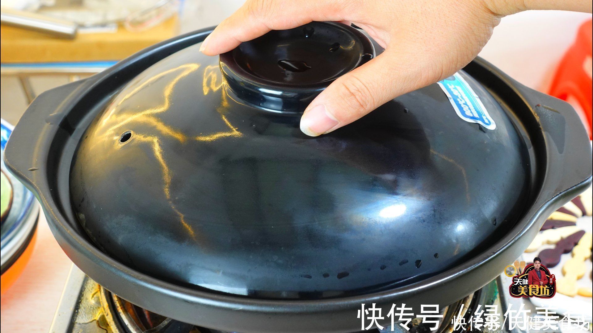 美味|我家罗非鱼从不红烧，不煎不炸不放一滴水，鲜甜美味，上桌就扫光