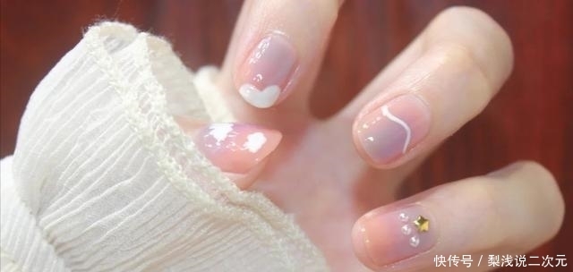 布丁|夏季来临美甲还没安排上吗?晕染美甲浪漫温柔,撞色美甲气质显白