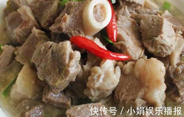炖羊肉,用香料是外行!羊汤馆这2样是关键,肉嫩汤鲜,不腥膻