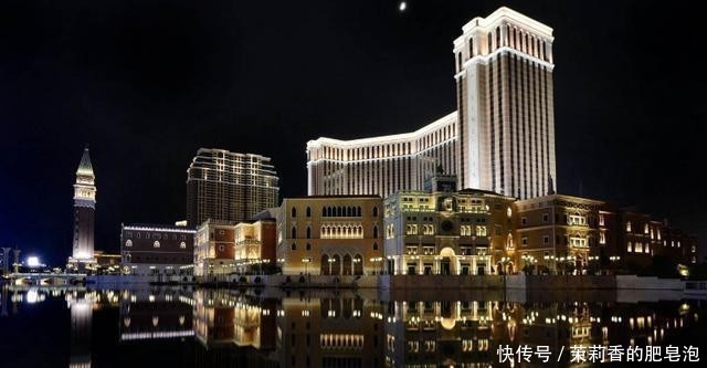赌场|拥有全球最大赌场的酒店：耗资207亿打造，整体面积近百万平！