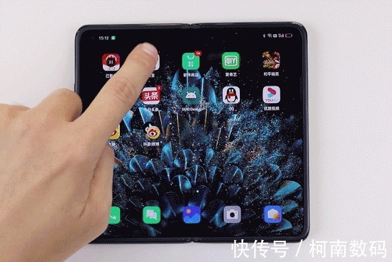 oppo|一台手机秒变iPhone+iPad，折叠屏实用性创新高