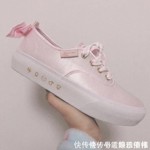 运动鞋|斯凯奇联名“美少女战士”，高颜值好看到爆灯，丢掉AJ和匡威吧