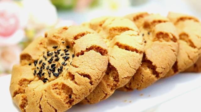 用玉米面做出来的酥饼，没有哪个小孩会不喜欢