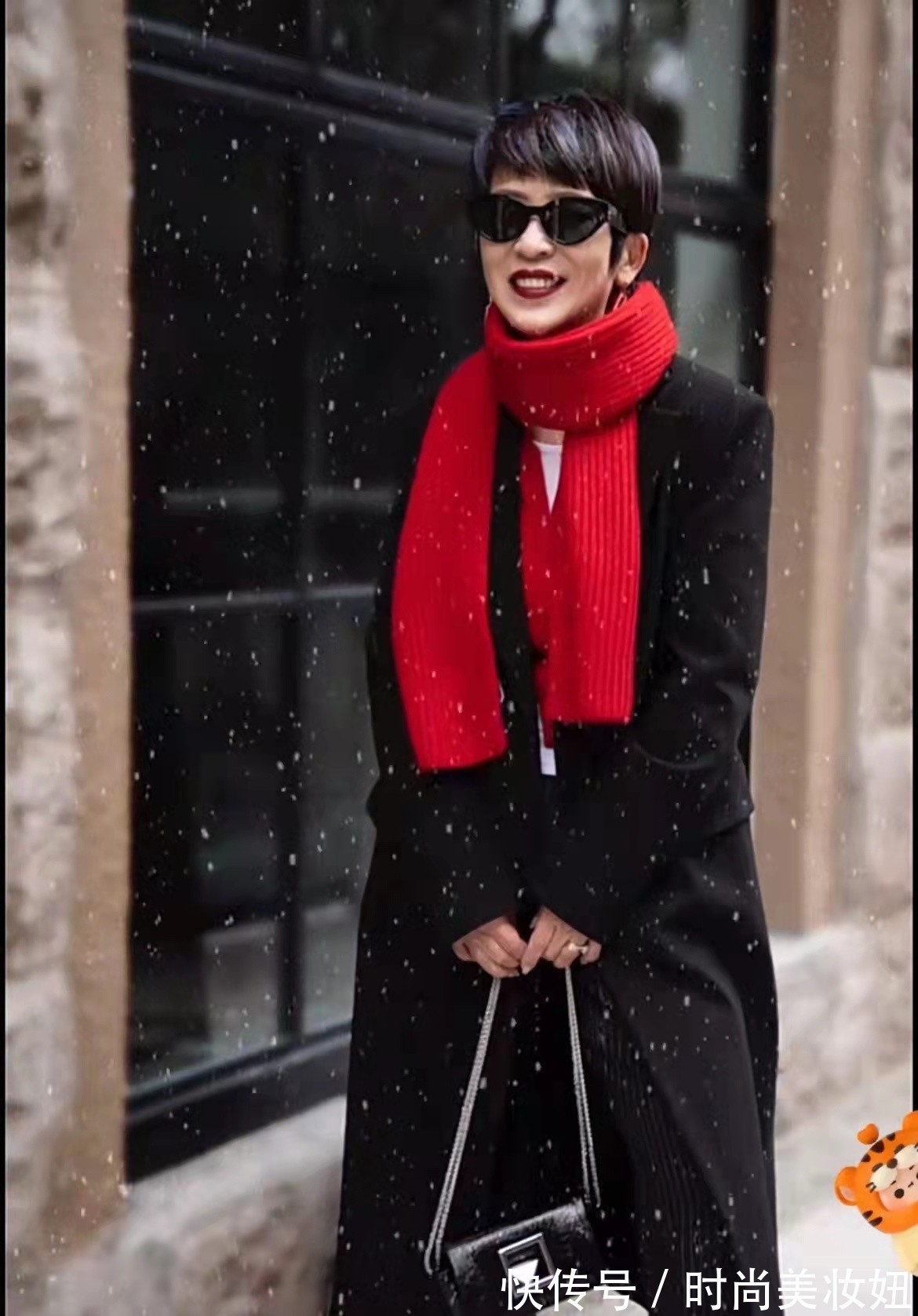 内衬 真正有气质的女人老了也很美,她靠穿搭赢得体面,高级大气